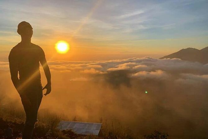 Sunrise mount batur trecking all inclusive - The climb schedule: roughly one hour up, then sunrise at the rim