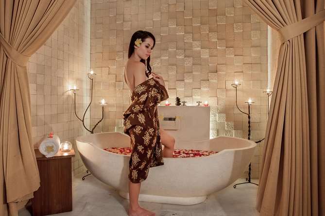 Sweet Dream Couple Treatment by ANJALI SPA - A Romantic Couples Treatment In Astagina Resort Villas