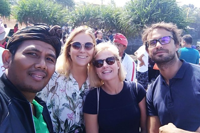 Tanah Lot Bali Temple Sunset Small Group Tour – Half Day - Time for souvenirs: the market stop that doesn’t eat your evening