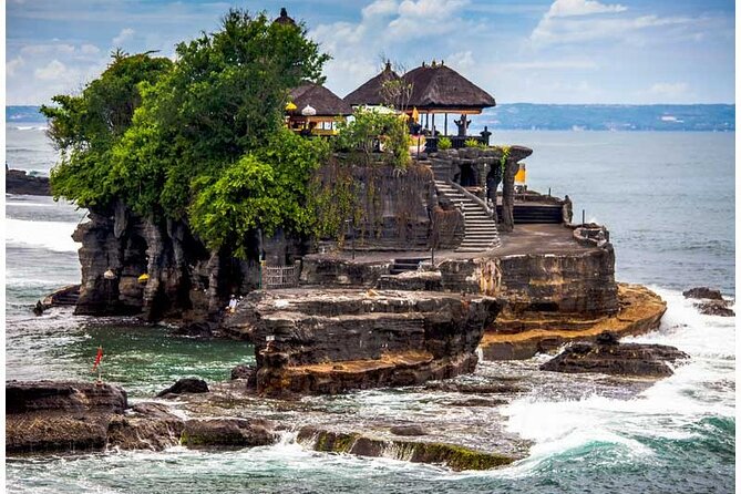 Tanah Lot Sunset Private Tour - Tanah Lot Temple by the Indian Ocean, Where the Rock Becomes the Story