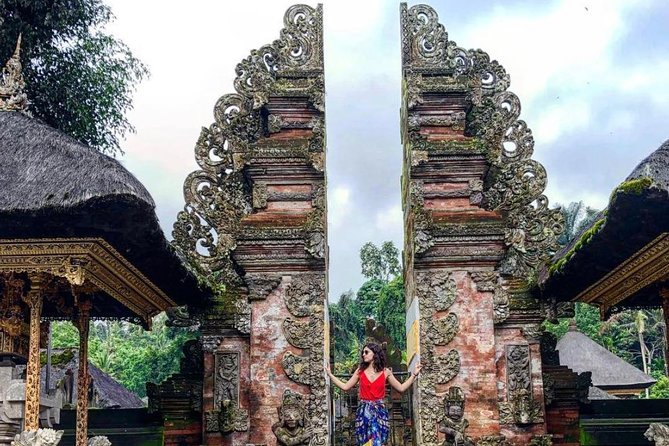 Tanah Lot Temple, Waterfall & Ubud Tour (Private & All-Inclusive) - Tanah Lot Temple: Sea-Temple Views That Feel Cinematic