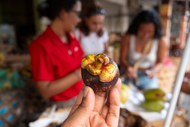Taste & Explore Bali: Denpasar Street Food & Historic Sites - Guides make it work: small group, real questions, better bites