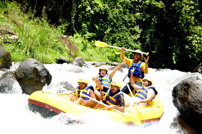 Telaga Waja White Water Rafting - With No Step or Stair : Bali Best Adventures - Lunch, Snacks, and Shower Time: Why Included Amenities Matter