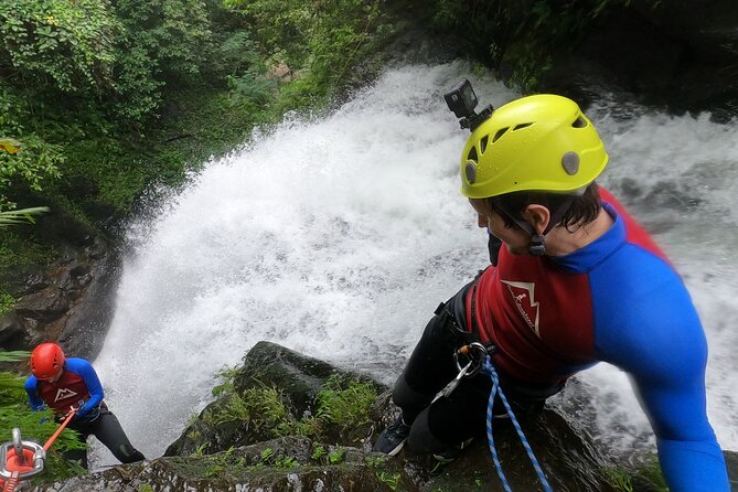 The Natural Canyoning in Alam Canyon - Safety, ratio, and why the guides seem to matter