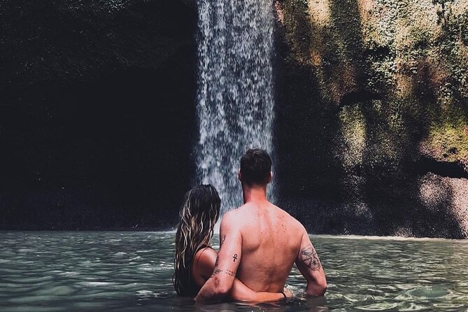 Tirta Empul temple, Jungle Swing and Waterfalls - Private Tour - Stop 5: Tibumana Waterfall, quieter nature time