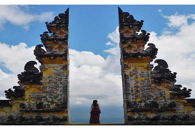 Tour Gate of Heaven at Lempuyang Temple - Blue Lagoon Snorkeling with lunch - Gate of Heaven photo reality, what you should expect