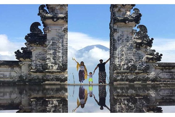 Tour Gate of Heaven at Lempuyang Temple - Blue Lagoon Snorkeling with lunch - Blue Lagoon and Tanjung Jepun snorkeling with a Jukung boat