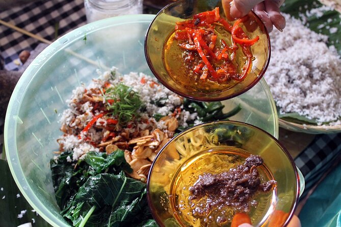 Traditional Balinese Home Dining Experience in Ubud with Putu - Drinks, Pace, and the Little Things That Make Meals Relaxing