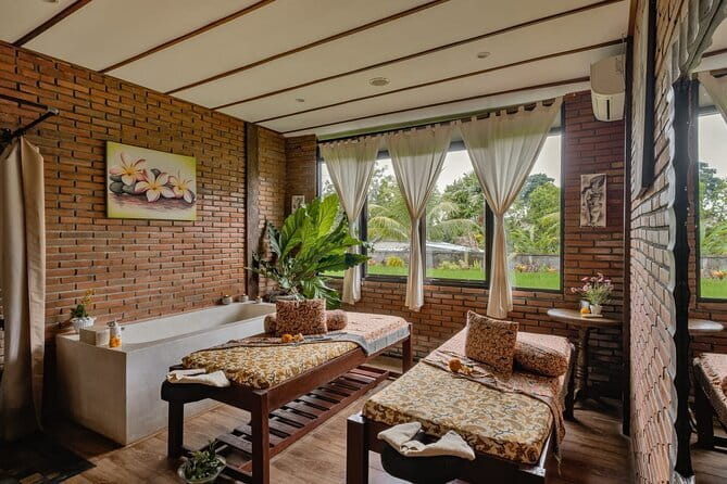 Ubud Balinese Massage Scrub And Flower Bath Experience - Stop 2: Inside the Samana Aksata Experience, Step by Step