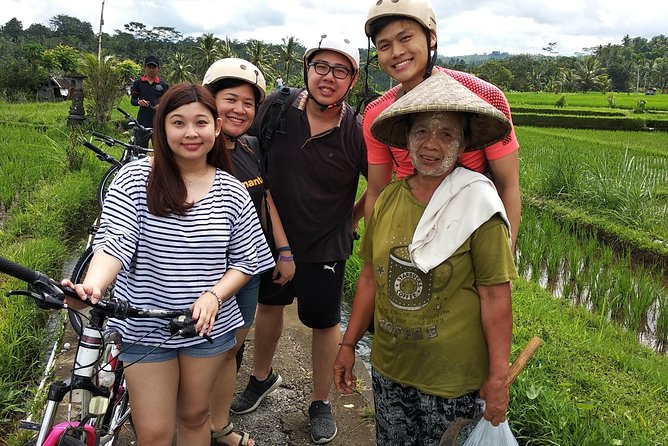 Ubud Cycling Tour - What Else You’ll See: Woodcarving Workshop, Temples, and Local Fruit