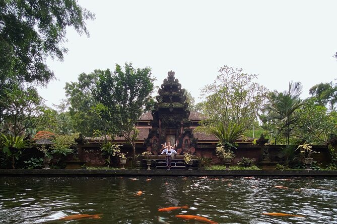 Ubud Day Tour - Private Ubud Tour Guide - Best Of Ubud Tour - Tirta Empul Temple: Holy Springs and a Pause for Reflection