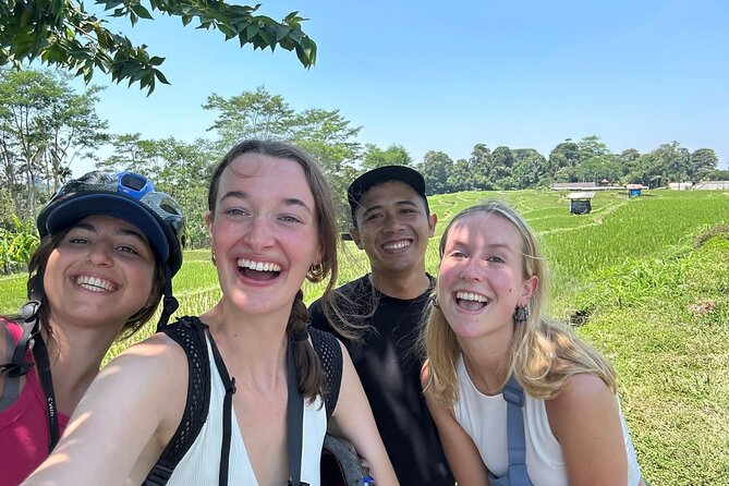 Ubud: Downhill Cycling with Volcano, Rice Terraces and Meal - Bikes, gear, and morning comfort: what to bring and what to expect