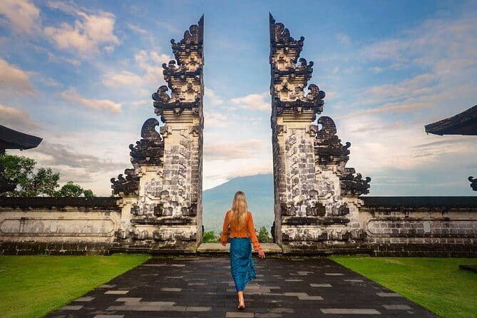 Ubud Full-Day Private Tour: Waterfall, Temple, Rice Terrace. - Tegalalang Rice Terrace: Rice Explanations and a Classic View