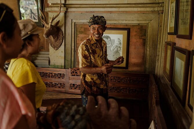 Ubud Guided Walking Tour - Stop 1: Gunung Lebah Temple and the story behind Balinese Hinduism