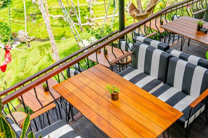 Ubud: Monkey Forest, Rice Terraces & Sacred Temples - Tegalalang Rice Terraces: Bright Greens, Sweeping Layers, and Timing