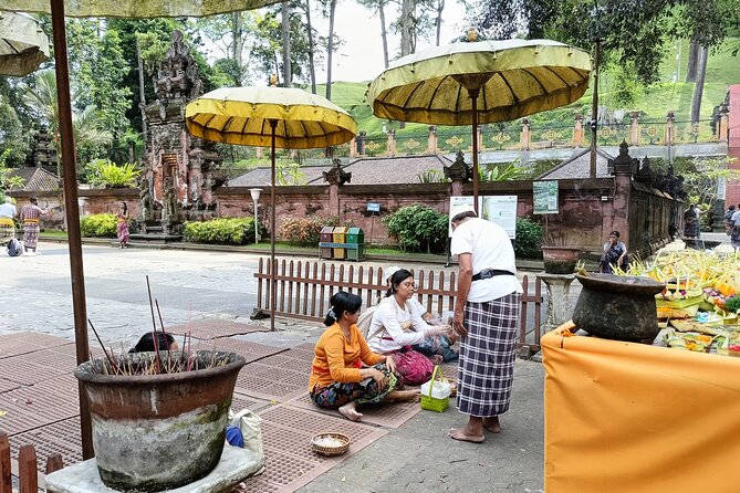 Ubud Tirta Empul Temple Tour with Purification Experience - Your guide experience: local context, calm direction, and real support