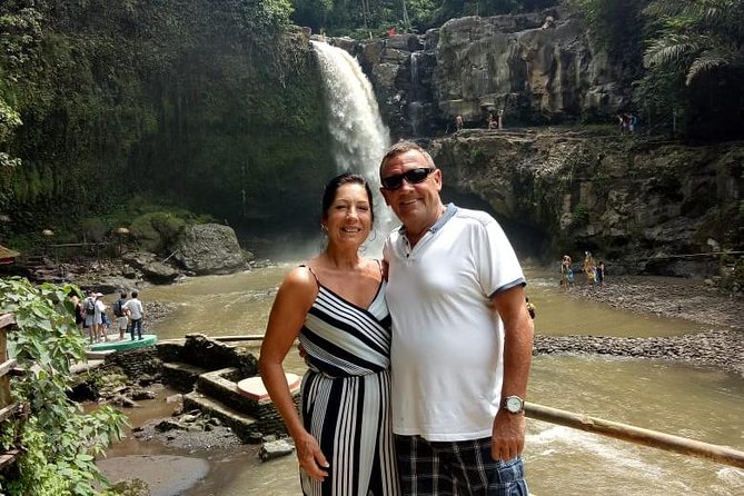 Ubud Tour Monkey Forest, Rice Terrace, Swing, Temple, Waterfall - Stop 3: Tirta Empul Temple and the Holy Spring Showers