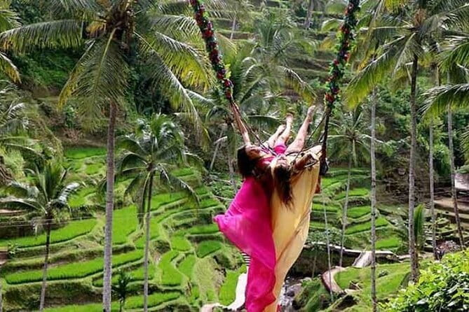 Ubud Tour Water Temple with Jungle Swing - Tegenungan Waterfall: Cooling Off at the End of a Long Day