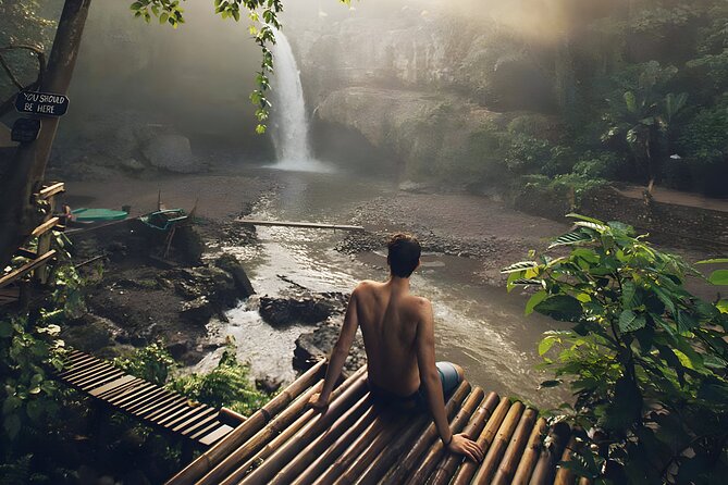 Ubud VW Safari Bali Tour - Volkswagen Classic Car Trip - Goa Gajah Elephant Cave: a different kind of Ubud stop