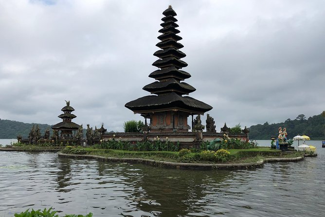 Ulun Danu Bratan Temple with Tanah Lot Sunset - Taman Ayun Temple: Mengwi’s royal “beautiful garden” moat