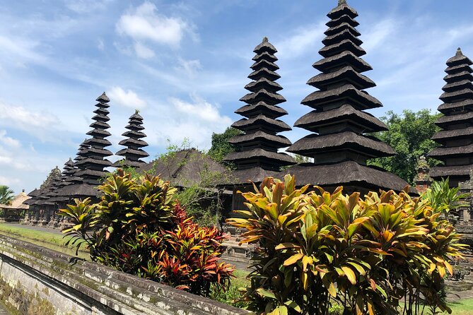 Ulun Danu Bratan Temple with Tanah Lot Sunset - Price and value: what $65 buys you in real terms