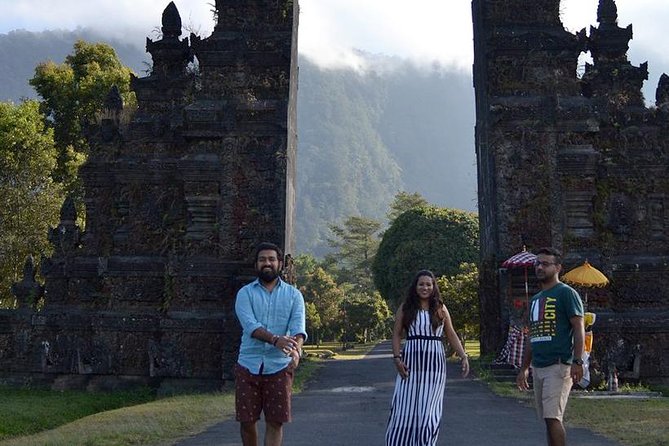 Ulun Danu Temple, Handara Gate, Wanagiri And Banyu Mala Waterfall - Stop 3: Wanagiri Hidden Hills, bamboo viewpoints and quick photo time