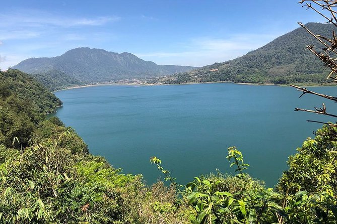 Ulun Danu Temple, Handara Gate, Wanagiri And Banyu Mala Waterfall - Why the private guide experience can make or break the day