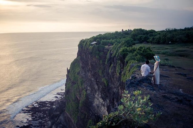 Uluwatu & Kecak Dance Tour (Private Half Day Tour) - Kecak and Fire Dance at sunset: why the amphitheater format matters