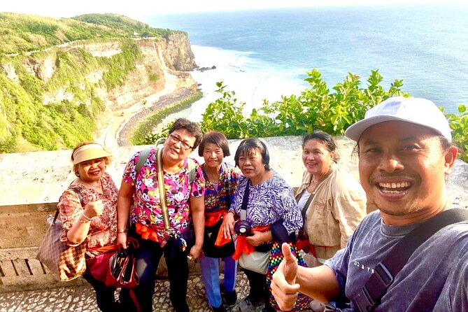 Uluwatu Temple Entry and Kecak Fire Dance Ticket - Guides who protect you from Uluwatu monkeys, and why that matters