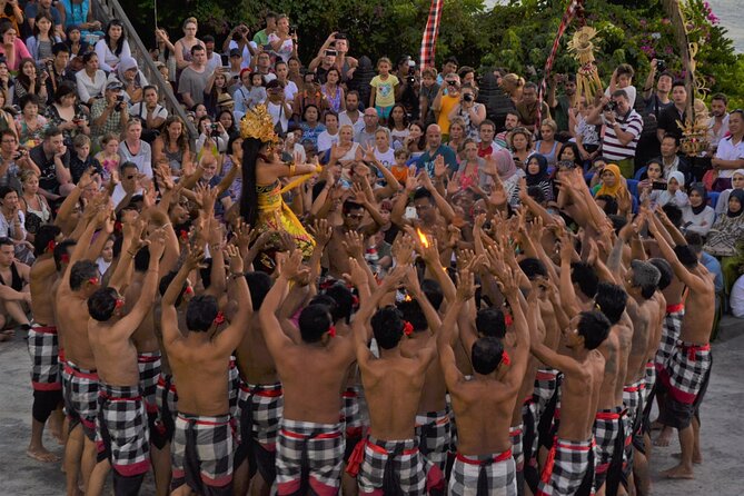 ️Uluwatu Temple Sunset & Kecak Fire Dance Tour - Kecak and Fire Dance: Ramayana drama in a circle