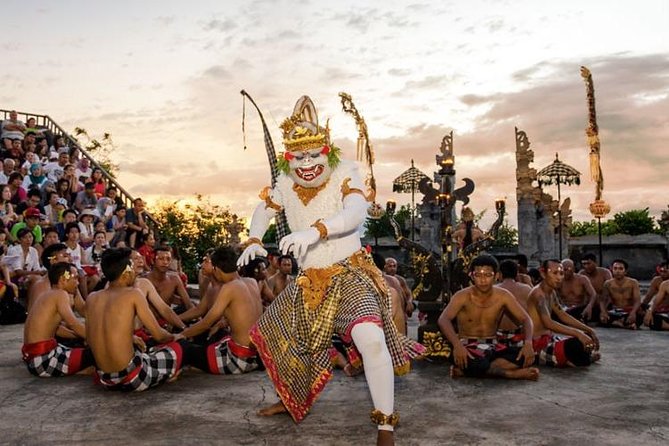 ️Uluwatu Temple Sunset & Kecak Fire Dance Tour - Padang Padang Beach: surf fame, easy photos, and one-hour breathing room