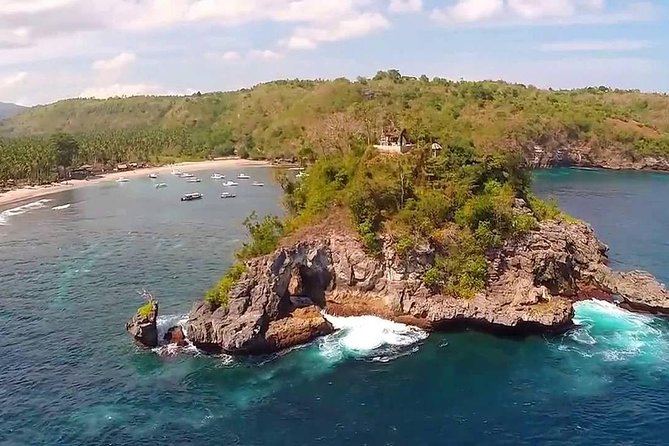 West Nusa Penida Island - Instagram Tour - The boat and harbor reality: what to bring and how to stay calm